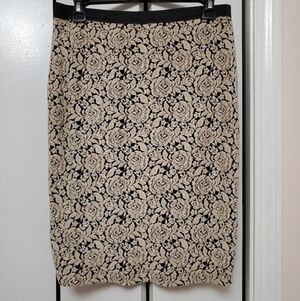 Cremieux knit beige floral below knee skirt